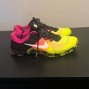 Nike Metcon 2 Volt cross training shoes - 11.5